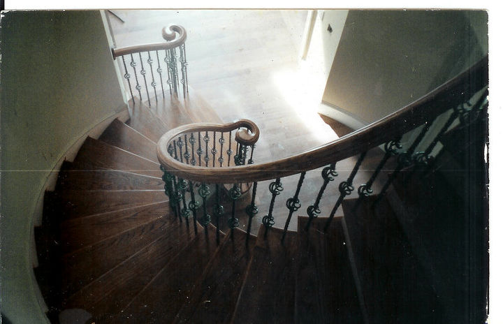 curved stair and rail with domed tray above, home decor, stairs