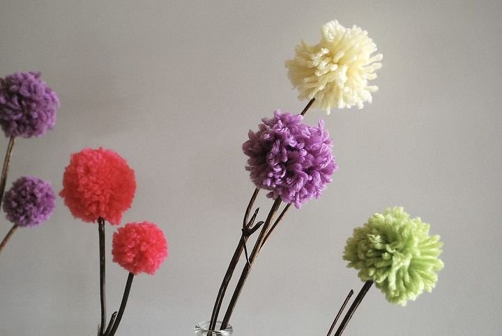 smile inducing pom pom flowers, crafts, flowers