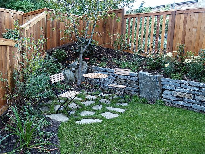 4 tips for landscape design success, landscape, A simple sitting area surrounded with interesting plants is a great start