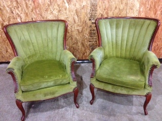 what style are these chairs what are they called, painted furniture