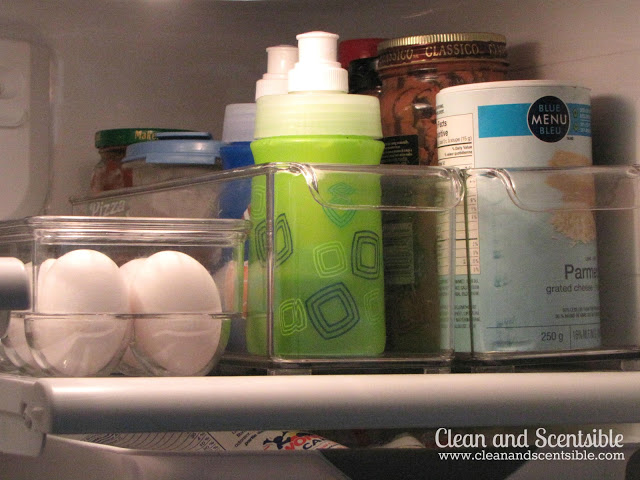 como organizar a geladeira, As caixas transparentes facilitam o acesso aos itens na parte inferior e permitem que voc veja quais itens est o l