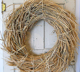 dried winter grass wreath, crafts, home decor, seasonal holiday decor, wreaths