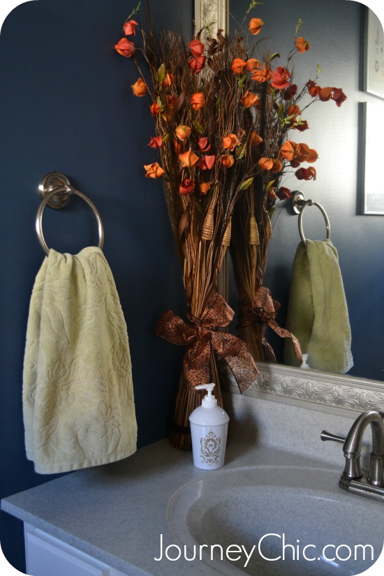 fall decor for the bathroom sources for free fall printables, home decor, seasonal holiday decor, A basic soap dispenser got the Midas touch with a little gold paint
