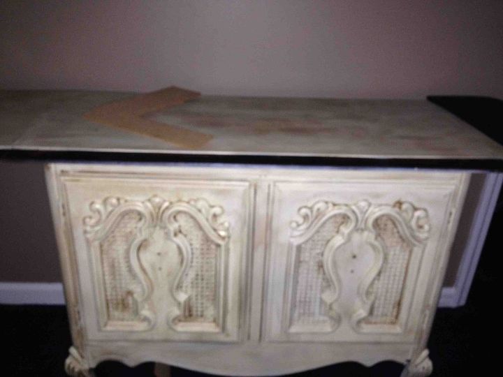 what type of furniture is this, painted furniture
