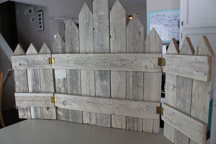 chevron picket fence art, home decor, Its made of simple construction out of fence boards and was originally intended as a fireplace screen