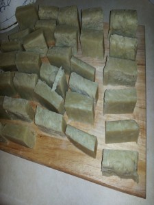 make your own soap at home, cleaning tips, homesteading