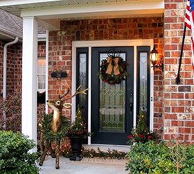 christmas front porch, curb appeal, seasonal holiday decor