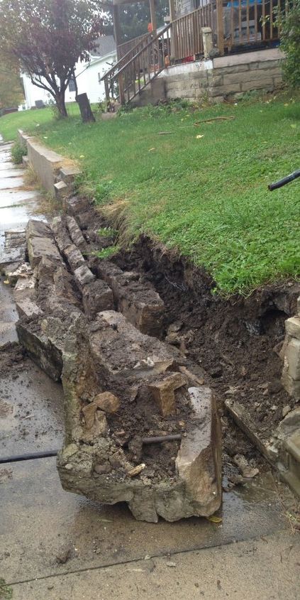 q retaining wall fell down need some advice please, concrete masonry, landscape, The wall when it first fell