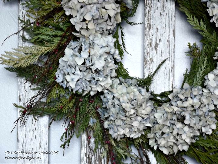 evergreen and hydrangea wreath, crafts, wreaths