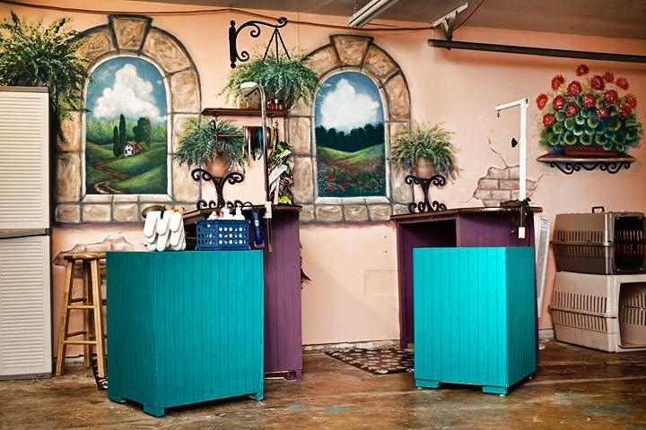 pretty pet parlor vs ugly mugly garage, garage doors, home improvement, pets animals, Pet parlor is now as pretty as a picture