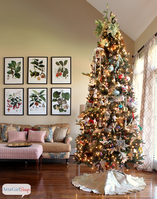 family christmas tree with designer details, christmas decorations, seasonal holiday decor, ChristmasTree