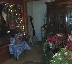 christmas decor and houseplants, christmas decorations, gardening, seasonal holiday decor, Foyer