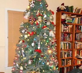 christmas cheer, christmas decorations, seasonal holiday decor, Our reclaimed Christmas tree