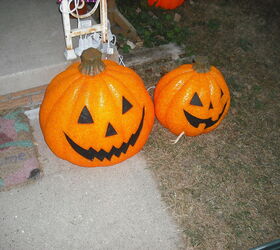 my halloween decorating so far, curb appeal, flowers, halloween decorations, seasonal holiday decor, By entry