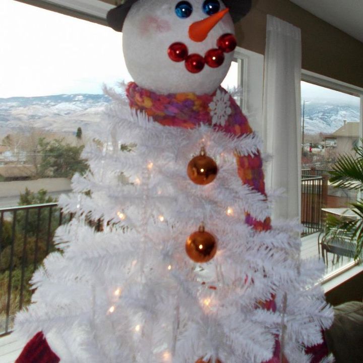 diy snowman christmas tree topper, christmas decorations, crafts, seasonal holiday decor