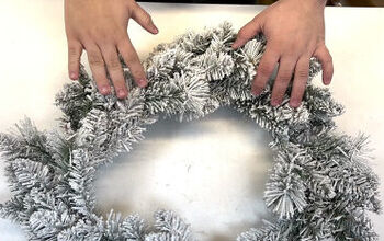 How to Make a Gingerbread Wreath in Just 4 Simple Steps