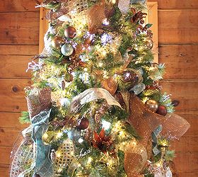 log cabin main christmas tree, christmas decorations, seasonal holiday decor, I found some beautiful bronze mesh ribbon and bronze and blue ornaments that were perfect for the tree But my favorite find was the burlap ribbon