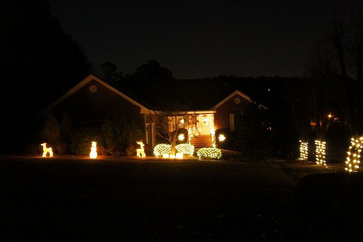 cheerfully festive christmas home, christmas decorations, seasonal holiday decor, Home all lit up