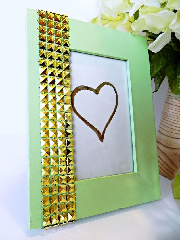 studded mint green and gold art, crafts, Geometric details are hot right now