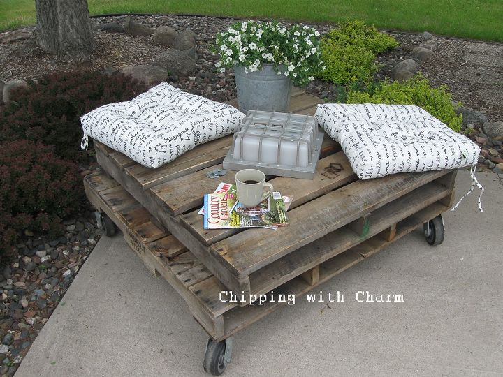 our first pallet project rustic table or comfy perch, diy, how to, painted furniture, pallet, repurposing upcycling, rustic furniture, Keeping it simple just our style
