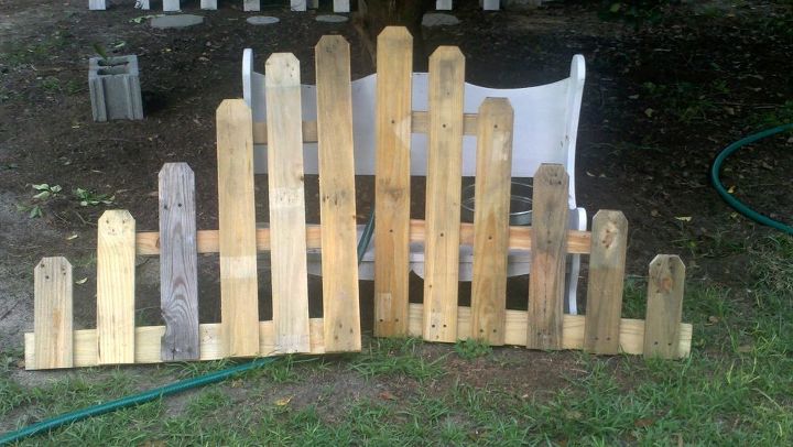 mailbox garden, gardening, pallet projects, Mailbox garden panels before painting and installing them