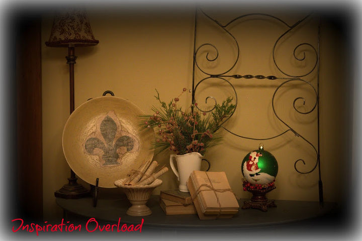 sights of christmas, christmas decorations, seasonal holiday decor, A simple touch of Christmas