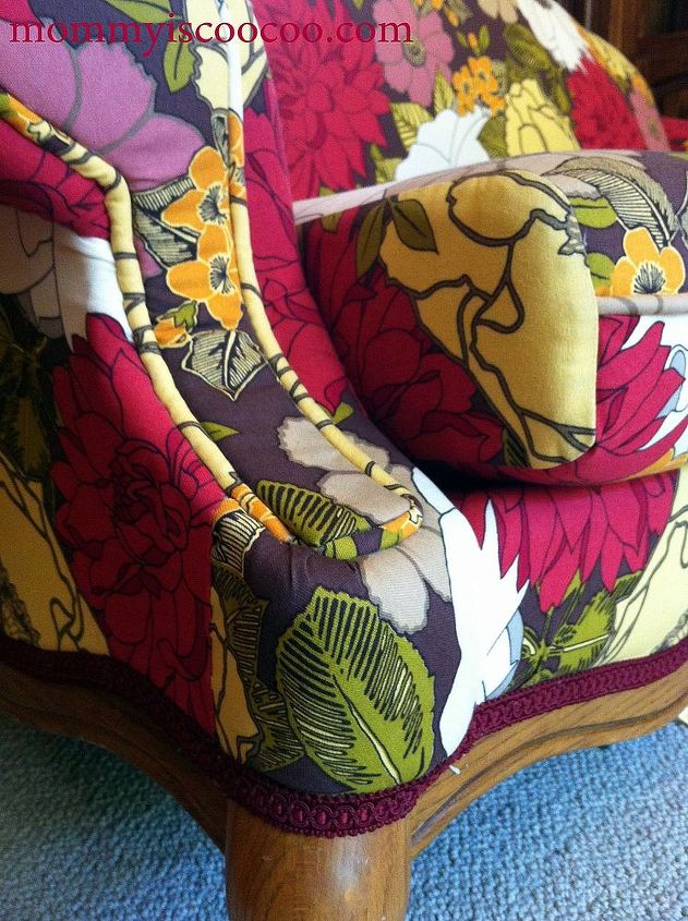 clawfoot loveseat before amp after, repurposing upcycling, reupholster