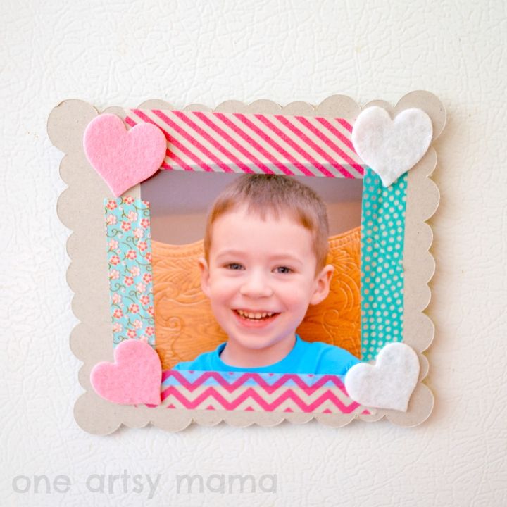 washi tape and chipboard photo frames, crafts