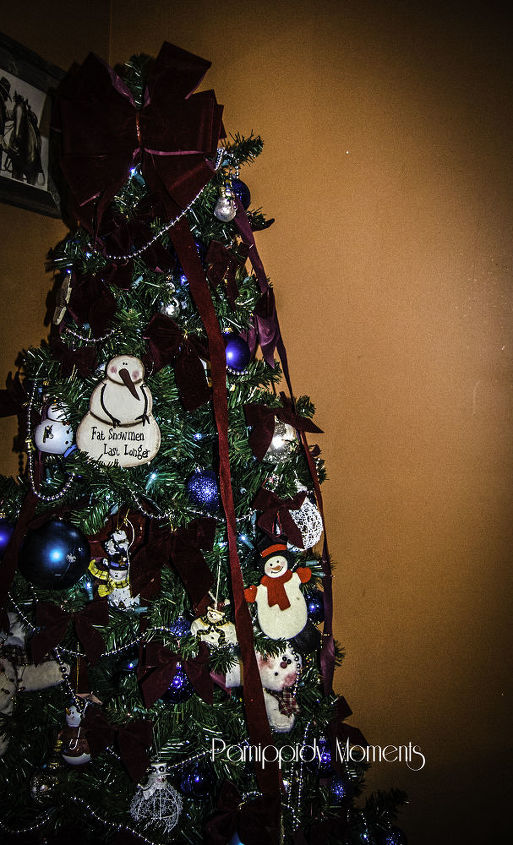 that snowman look, living room ideas, seasonal holiday decor, But in the family room it is all snowmen everywhere