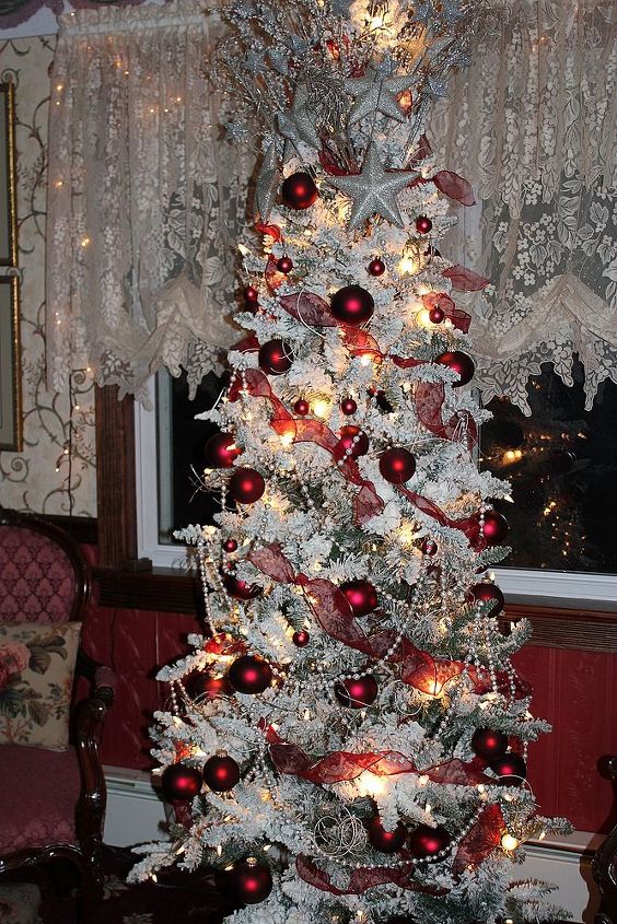 how i wrap my christmas tree with ribbons tutorial, christmas decorations, seasonal holiday decor