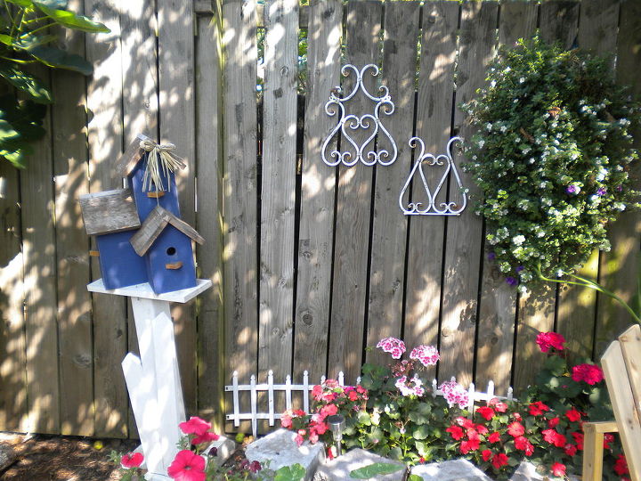 my backyard garden, flowers, gardening, outdoor living, The birdhouse