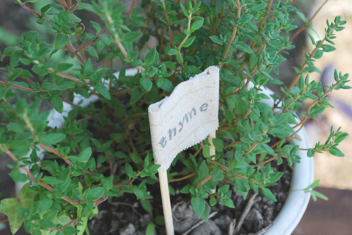 make herb markers for your garden, crafts, gardening