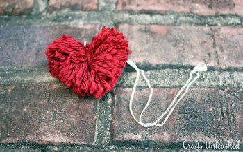 How to Create Heart Shaped Pom Poms #ValentinesDay