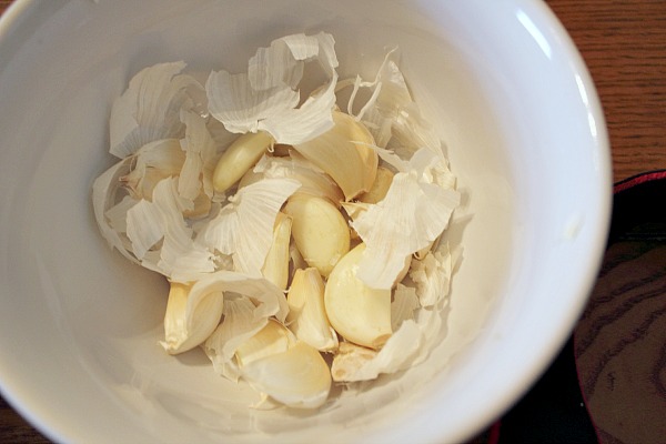 peeling a whole head of garlic in just seconds, homesteading, And you end up with this