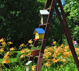 10 Great Ways to Display Birdhouses in Your Garden