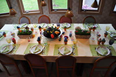 easter tablescape, easter decorations, seasonal holiday d cor, The Easter dinner tablescape