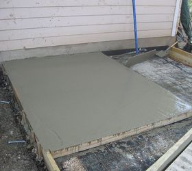 building a backyard shed shop, Pouring cement in sections