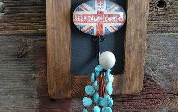Keep Calm and Carry On Jewelry Holder