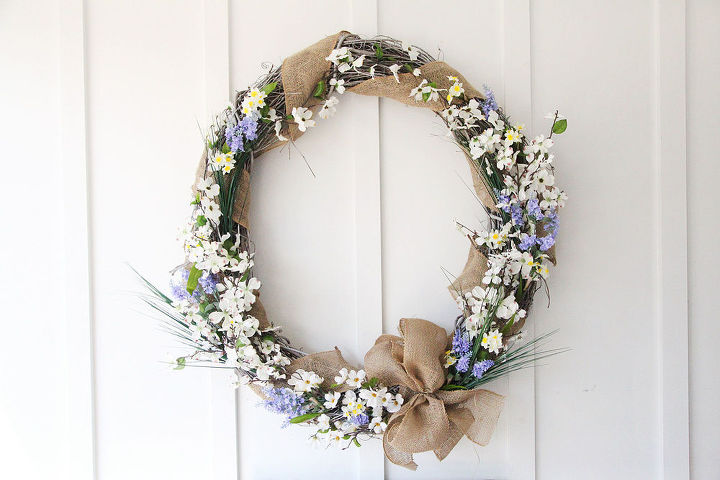 drab to fab roadside wreath makeover, crafts, wreaths
