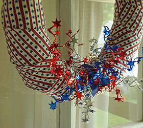 the fireworks 4th of july wreath, crafts, patriotic decor ideas, seasonal holiday decor, wreaths