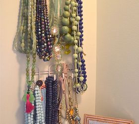 organizing my necklaces fast and cheap, organizing, A simple and cheap way to organize and display accessories
