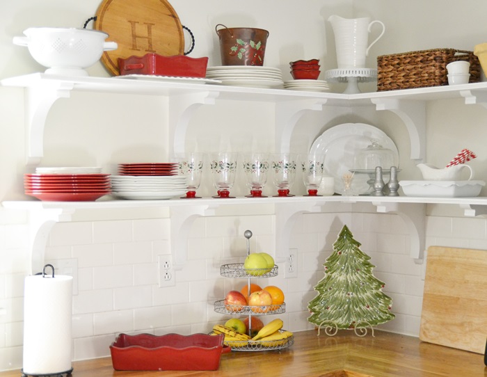 a christmas cottage home tour, christmas decorations, seasonal holiday decor, Kitchen