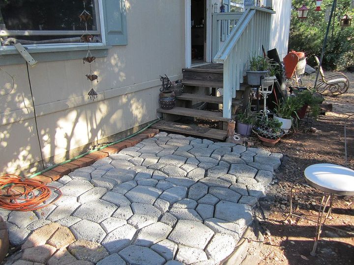 patio garden, gardening, patio, I used a cement form to do this