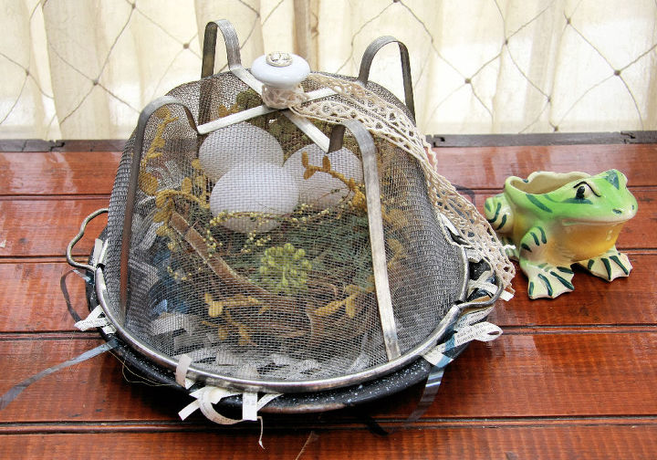 wire cloche diy, crafts, I put a birds nest inside but can easily be changed to anything as long as it fits