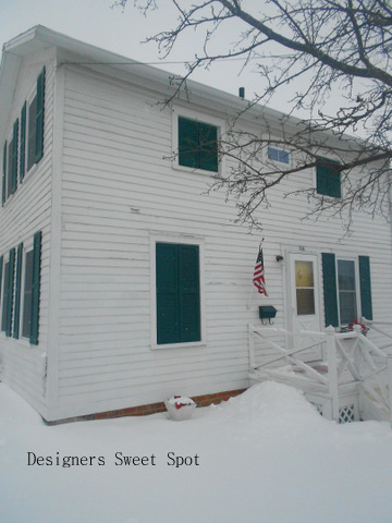 what s the difference between cottage and country decorating, home decor, This is her house it s one of the oldest in our state It looks cottage on the outside