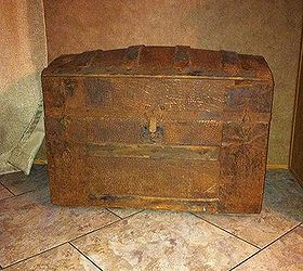 vintage trunk, painted furniture, repurposing upcycling, Bought from a fleamarket vendor for 45