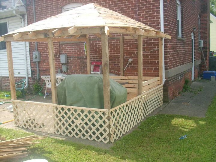 pallets 8x10 gazebo, outdoor living, pallet, back shot of gazebo just added some lattice work to cut it off from yard
