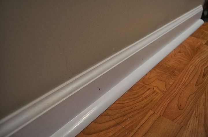 how to install 3 4 inch molding tutorial by sam at diyhuntress com, diy, flooring, how to, wall decor, woodworking projects, Photo courtesy of diyhuntress com