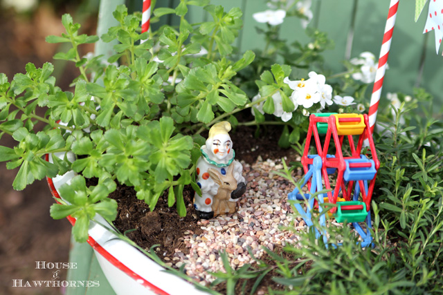 circus themed fairy garden, crafts, flowers, gardening, If you have a circus you gotta have a clown