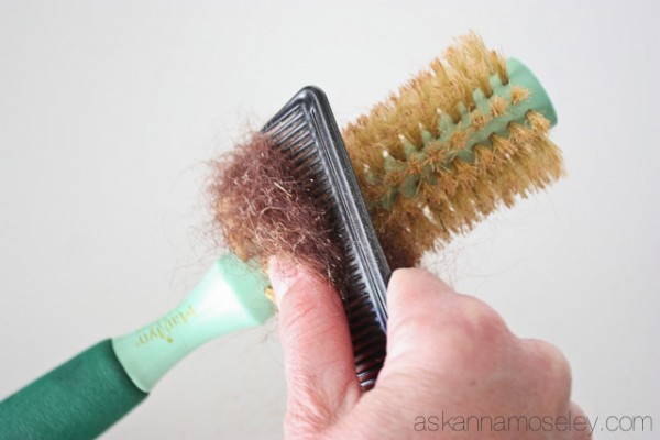 when is the last time you cleaned your hair brush, cleaning tips